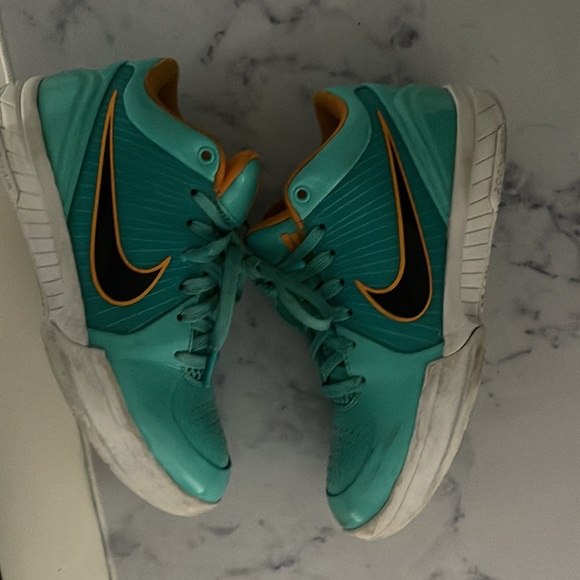 Used - Picture 4 of 5